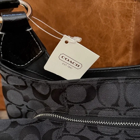 Coach Black Signature hobo Shoulder Bag NWT - Picture 3 of 8